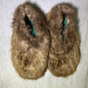Beaver fur moccasin size 7